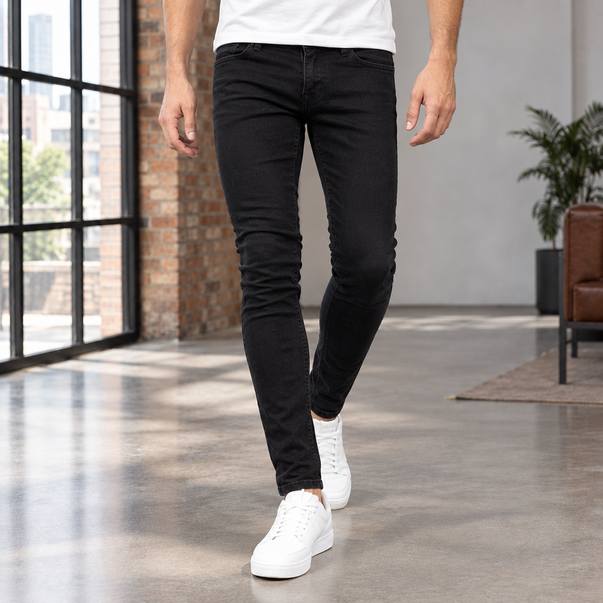 Men's Skinny Jeans in Black - front view